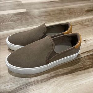 Ugg sneakers